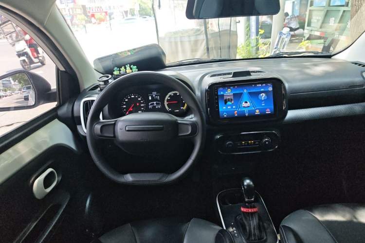Used Roewe Clever 2022 311km QiQi BoBo Edition Steering Wheel