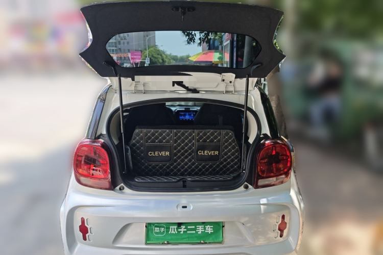 Used Roewe Clever 2022 311km QiQi BoBo Edition Trunk