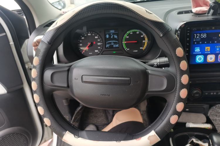 Used Roewe Clever 2022 311km QiQi BoBo Edition Steering Wheel