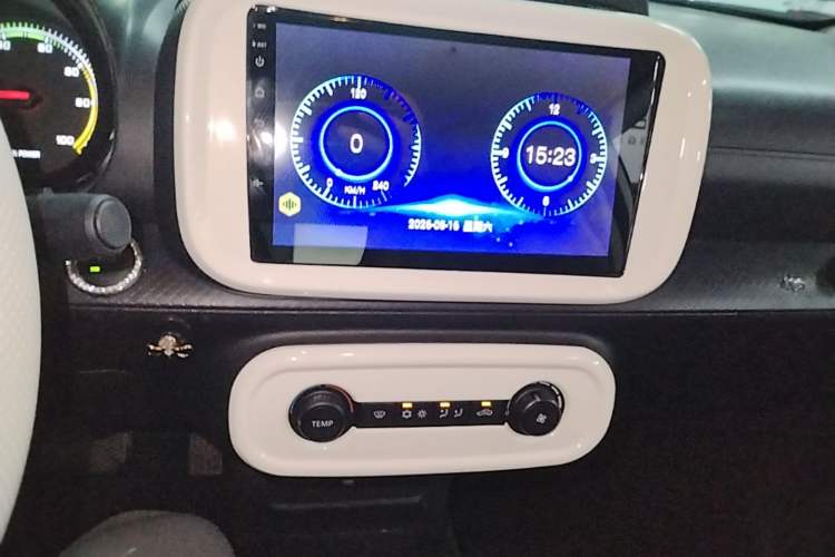 Used Roewe Clever 2022 311km QiQi BoBo Edition Audio And AC Panel