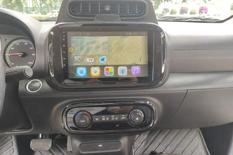 Used Roewe Clever 2022 311km QiQi BoBo Edition Audio And AC Panel