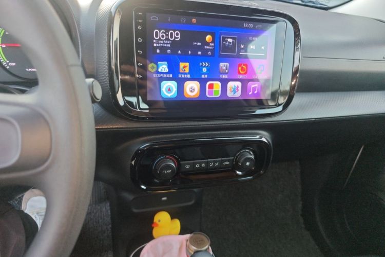Used Roewe Clever 2022 311km QiQi BoBo Edition Audio And AC Panel