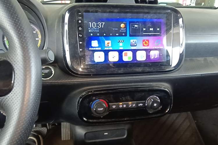Used Roewe Clever 2022 311km QiQi BoBo Edition Audio And AC Panel