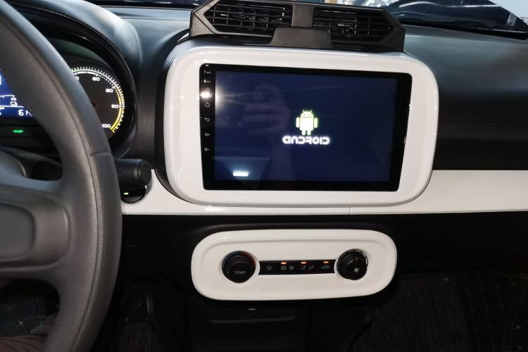 Used Roewe Clever 2022 311km QiQi BoBo Edition Audio And AC Panel