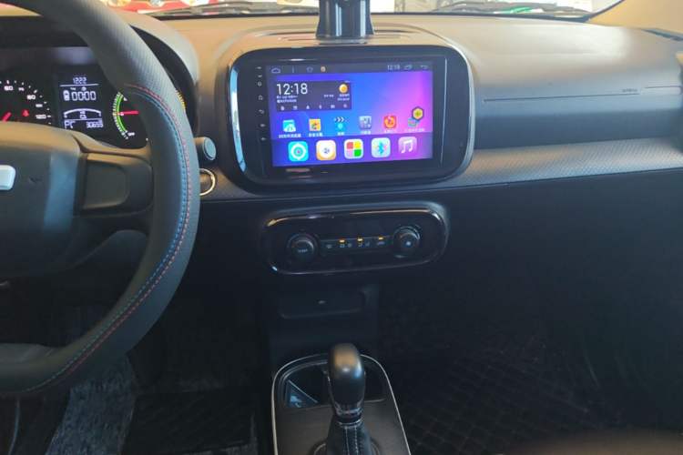 Used Roewe Clever 2022 311km QiQi BoBo Edition Audio And AC Panel