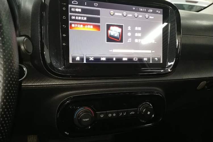 Used Roewe Clever 2022 311km QiQi BoBo Edition Audio And AC Panel