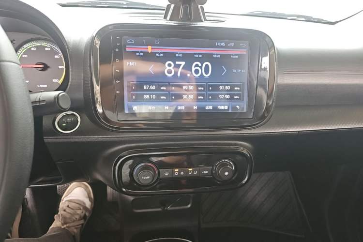 Used Roewe Clever 2022 311km QiQi BoBo Edition Audio And AC Panel