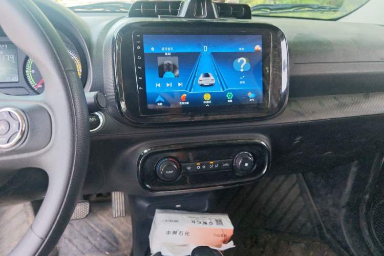 Used Roewe Clever 2022 311km QiQi BoBo Edition Audio And AC Panel