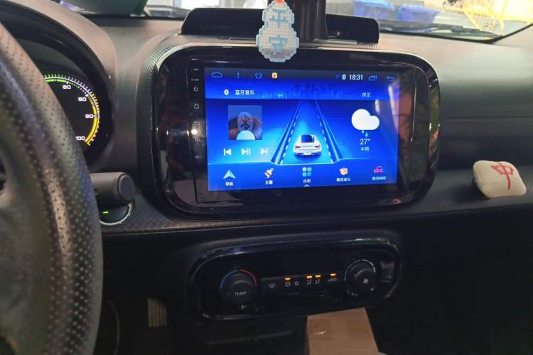 Used Roewe Clever 2022 311km QiQi BoBo Edition Audio And AC Panel