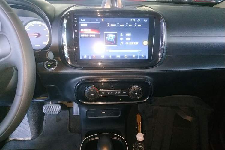 Used Roewe Clever 2022 311km QiQi BoBo Edition Audio And AC Panel