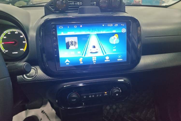 Used Roewe Clever 2022 311km QiQi BoBo Edition Audio And AC Panel