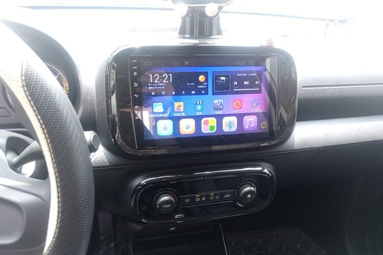 Used Roewe Clever 2022 311km QiQi BoBo Edition Audio And AC Panel