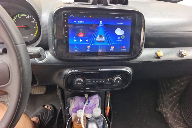 Used Roewe Clever 2022 311km QiQi BoBo Edition Audio And AC Panel