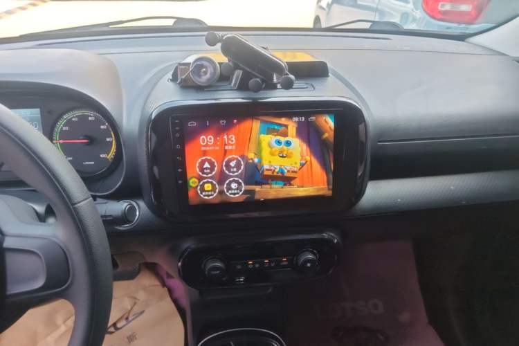 Used Roewe Clever 2022 311km QiQi BoBo Edition Audio And AC Panel