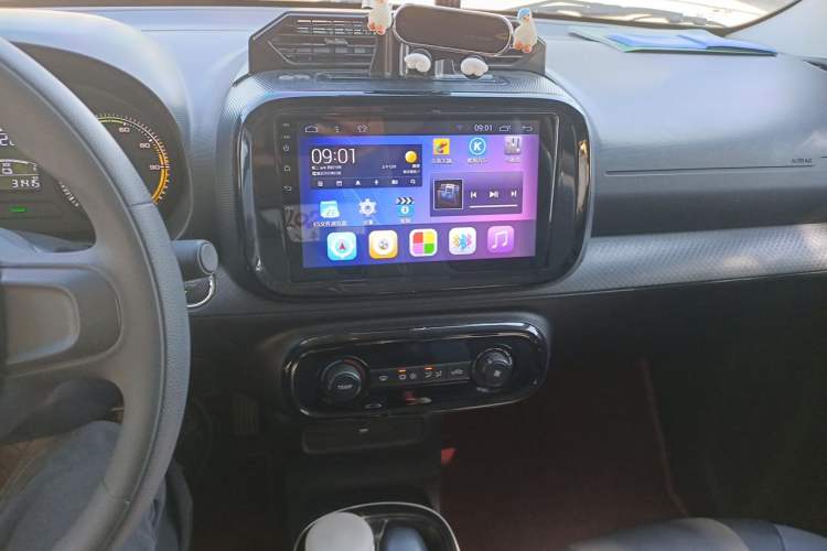 Used Roewe Clever 2022 311km QiQi BoBo Edition Audio And AC Panel