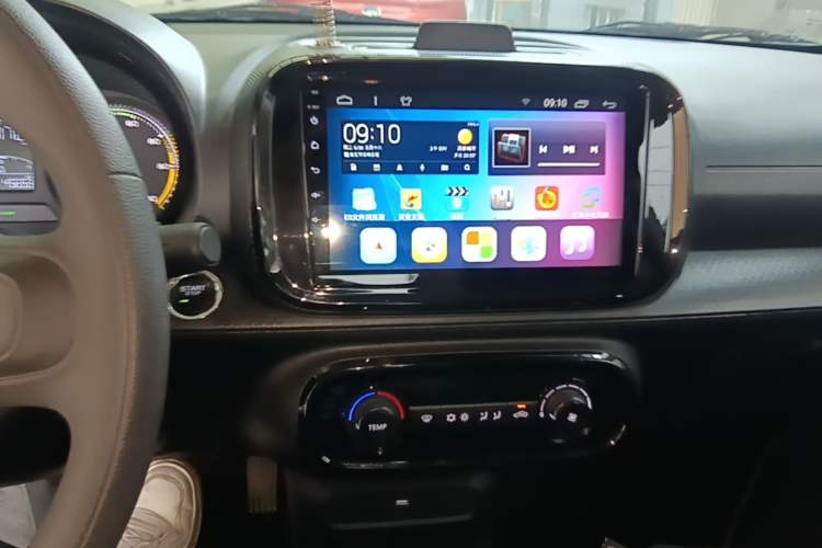 Used Roewe Clever 2022 311km QiQi BoBo Edition Audio And AC Panel