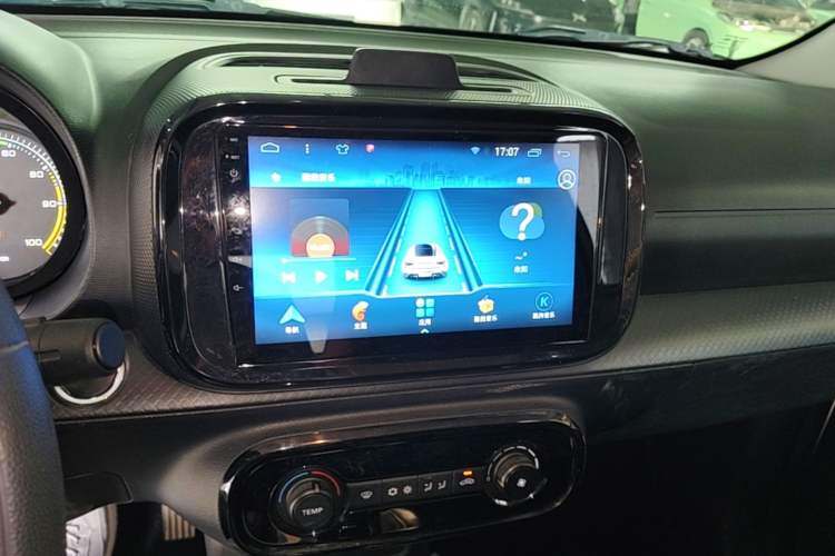 Used Roewe Clever 2022 311km QiQi BoBo Edition Audio And AC Panel