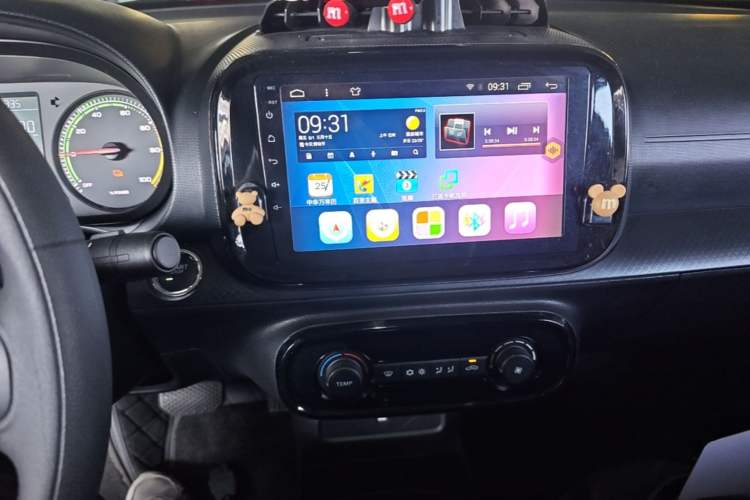Used Roewe Clever 2022 311km QiQi BoBo Edition Audio And AC Panel