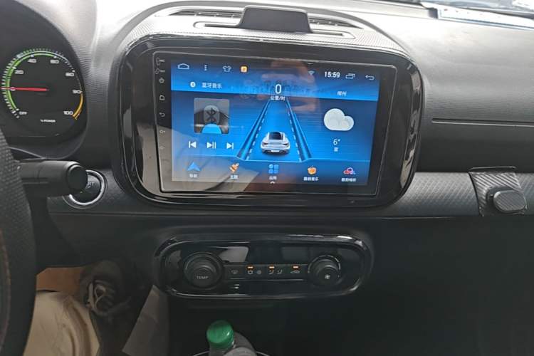 Used Roewe Clever 2022 311km QiQi BoBo Edition Audio And AC Panel
