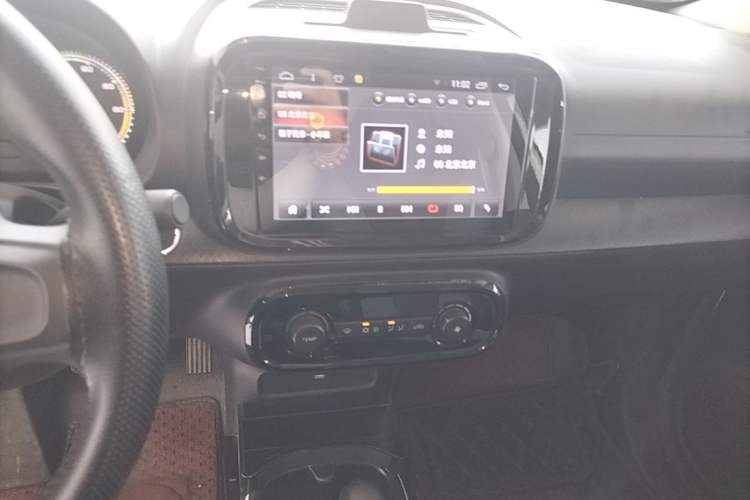 Used Roewe Clever 2022 311km QiQi BoBo Edition Audio And AC Panel