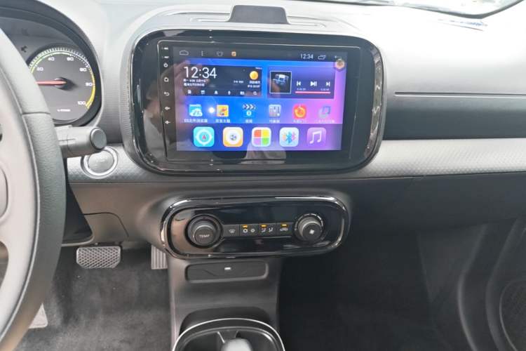 Used Roewe Clever 2022 311km QiQi BoBo Edition Audio And AC Panel