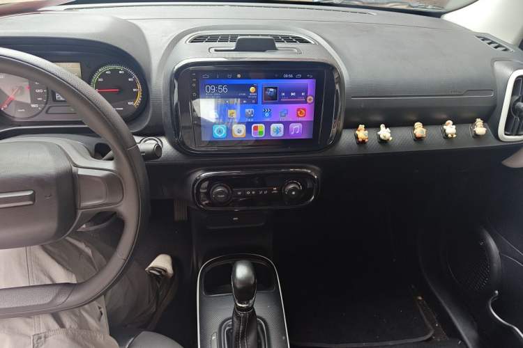 Used Roewe Clever 2022 311km QiQi BoBo Edition Audio And AC Panel