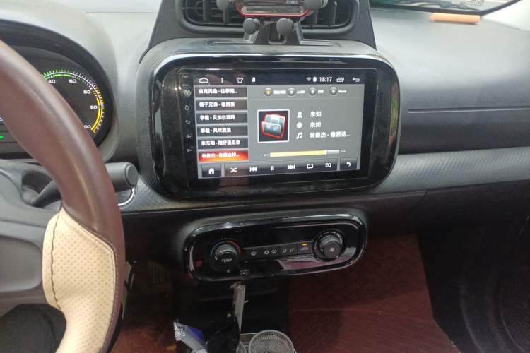 Used Roewe Clever 2022 311km QiQi BoBo Edition Audio And AC Panel