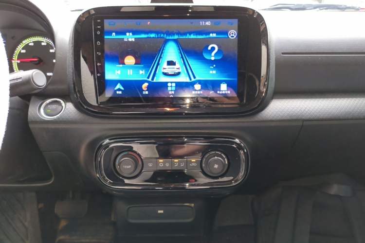 Used Roewe Clever 2022 311km QiQi BoBo Edition Audio And AC Panel