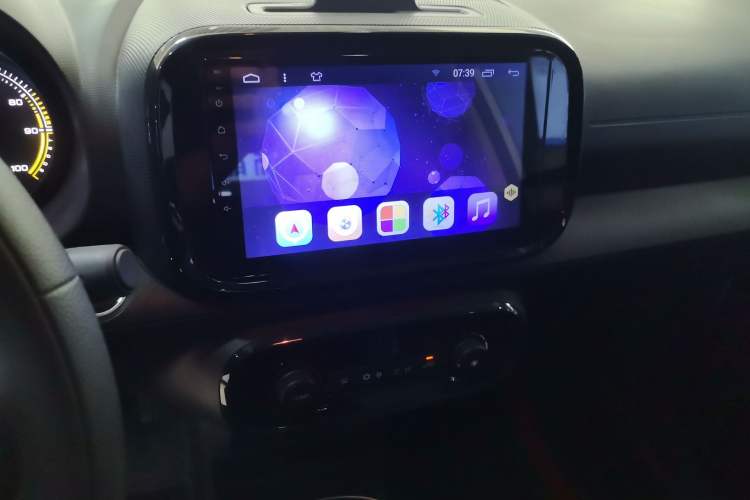 Used Roewe Clever 2022 311km QiQi BoBo Edition Audio And AC Panel