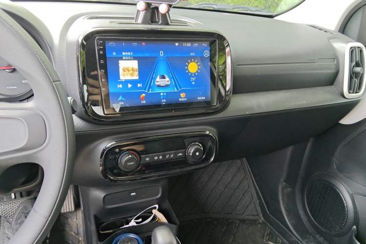 Used Roewe Clever 2022 311km QiQi BoBo Edition Audio And AC Panel