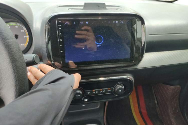 Used Roewe Clever 2022 311km QiQi BoBo Edition Audio And AC Panel