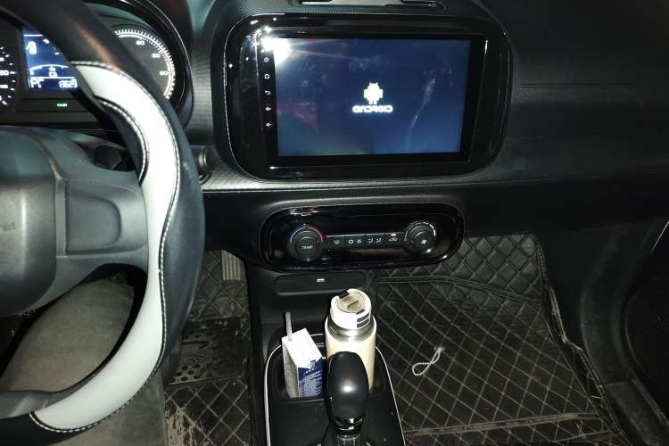 Used Roewe Clever 2022 311km QiQi BoBo Edition Audio And AC Panel