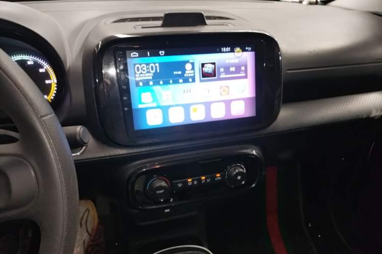 Used Roewe Clever 2022 311km QiQi BoBo Edition Audio And AC Panel