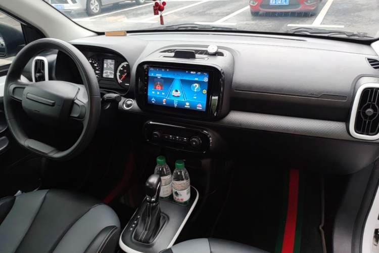 Used Roewe Clever 2022 311km QiQi BoBo Edition Audio And AC Panel