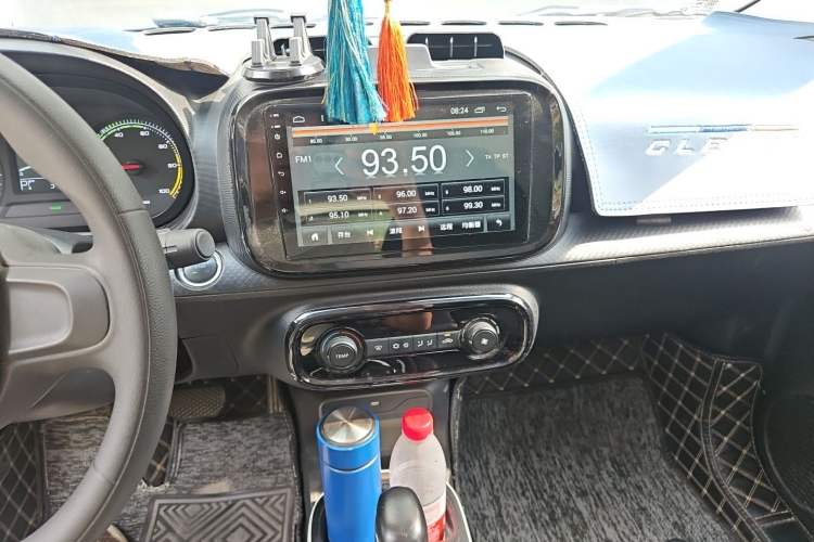Used Roewe Clever 2022 311km QiQi BoBo Edition Audio And AC Panel