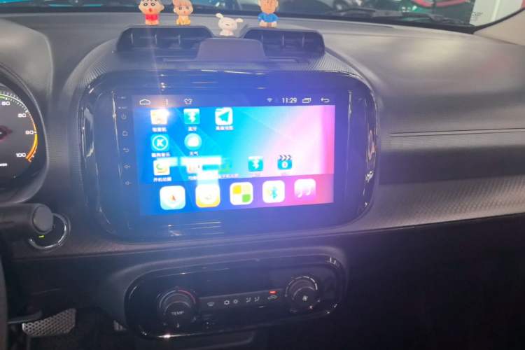 Used Roewe Clever 2022 311km QiQi BoBo Edition Audio And AC Panel