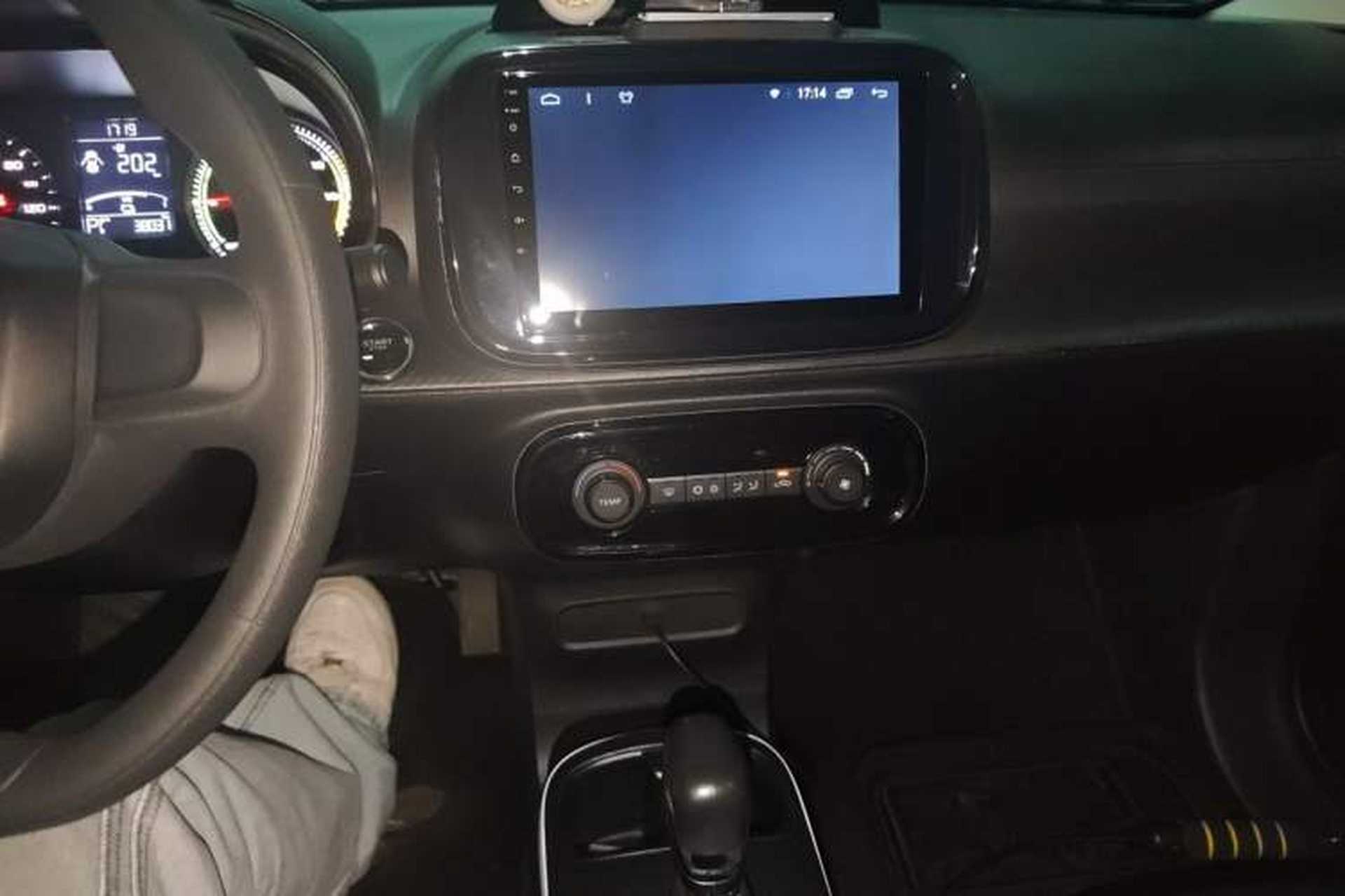 Used Roewe Clever 2022 311km QiQi BoBo Edition Audio And AC Panel