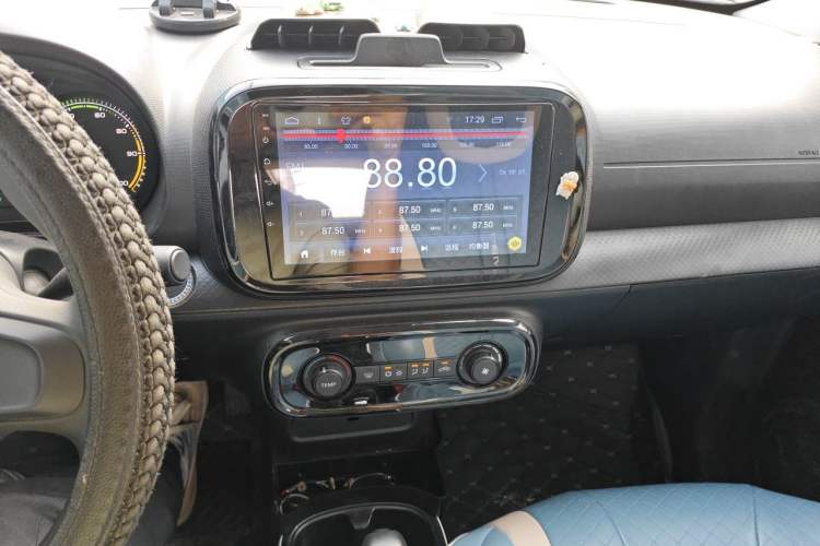 Used Roewe Clever 2022 311km QiQi BoBo Edition Audio And AC Panel