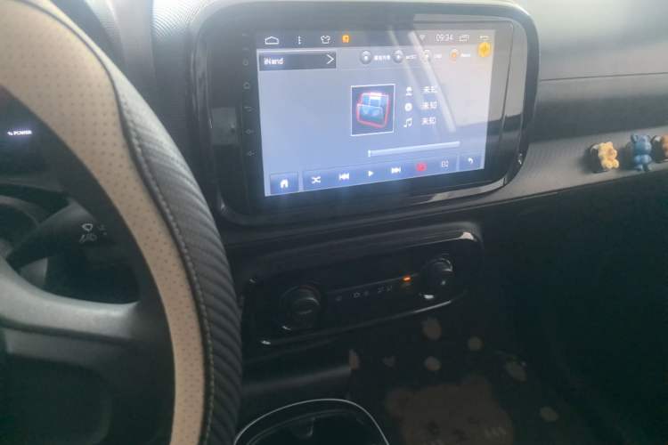 Used Roewe Clever 2022 311km QiQi BoBo Edition Audio And AC Panel