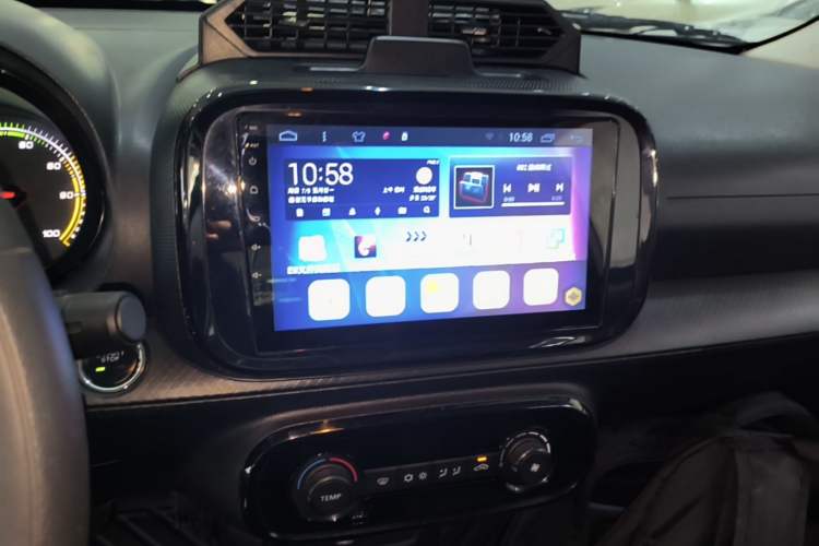 Used Roewe Clever 2022 311km QiQi BoBo Edition Audio And AC Panel