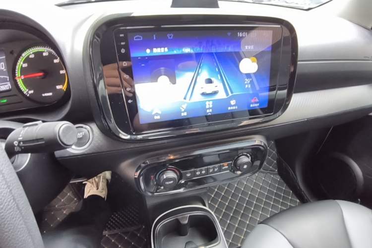 Used Roewe Clever 2022 311km QiQi BoBo Edition Audio And AC Panel