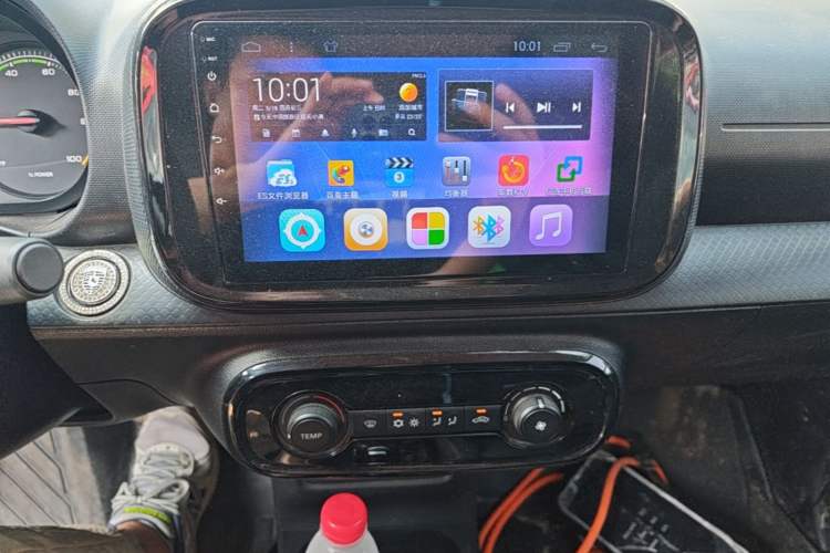 Used Roewe Clever 2022 311km QiQi BoBo Edition Audio And AC Panel