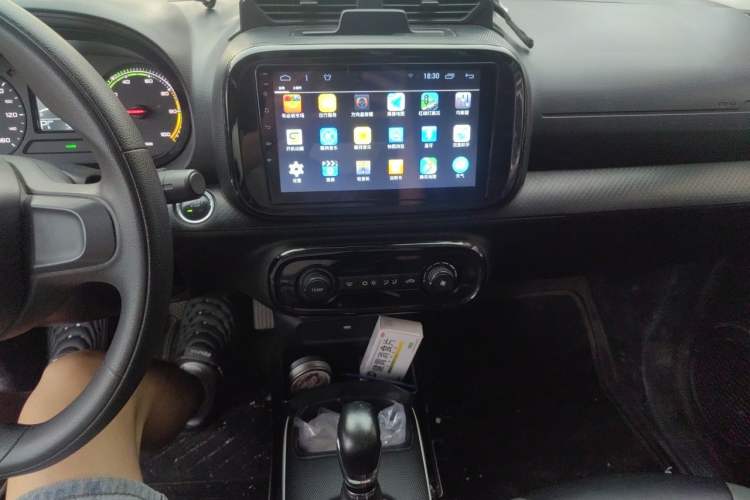 Used Roewe Clever 2022 311km QiQi BoBo Edition Audio And AC Panel