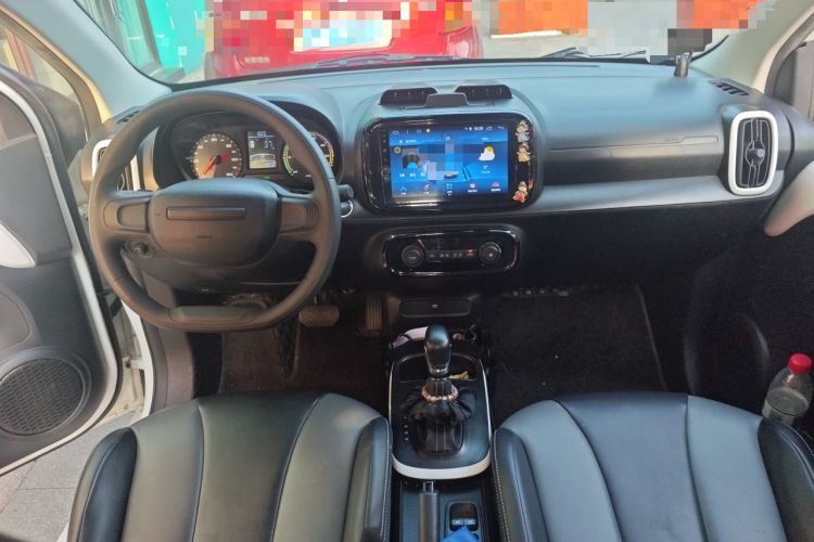 Used Roewe Clever 2022 311km QiQi BoBo Edition Center Console