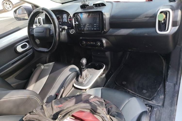 Used Roewe Clever 2022 311km QiQi BoBo Edition Center Console