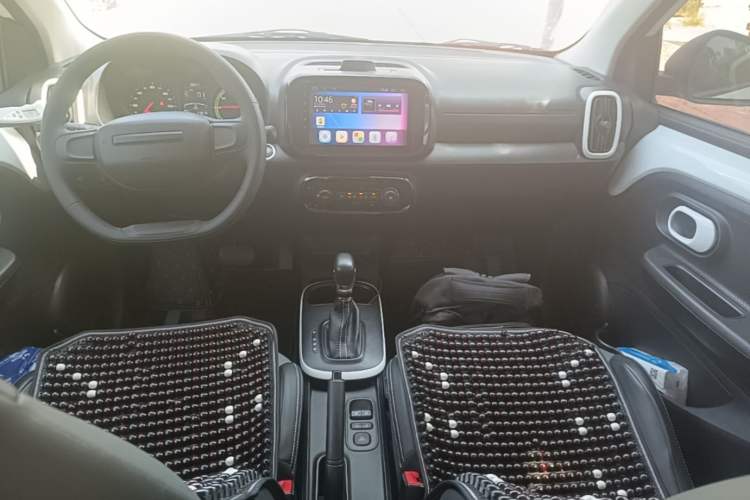 Used Roewe Clever 2022 311km QiQi BoBo Edition Center Console