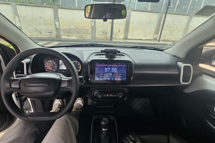Used Roewe Clever 2022 311km QiQi BoBo Edition Center Console