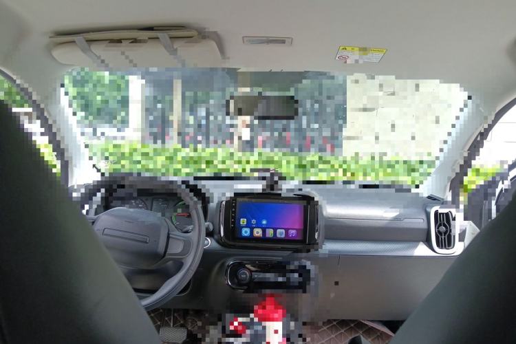 Used Roewe Clever 2022 311km QiQi BoBo Edition Center Console