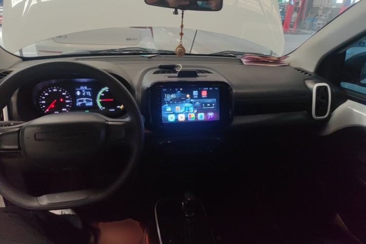 Used Roewe Clever 2022 311km QiQi BoBo Edition Center Console