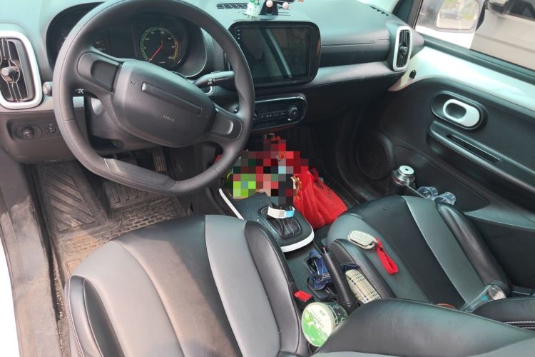 Used Roewe Clever 2022 311km QiQi BoBo Edition Center Console
